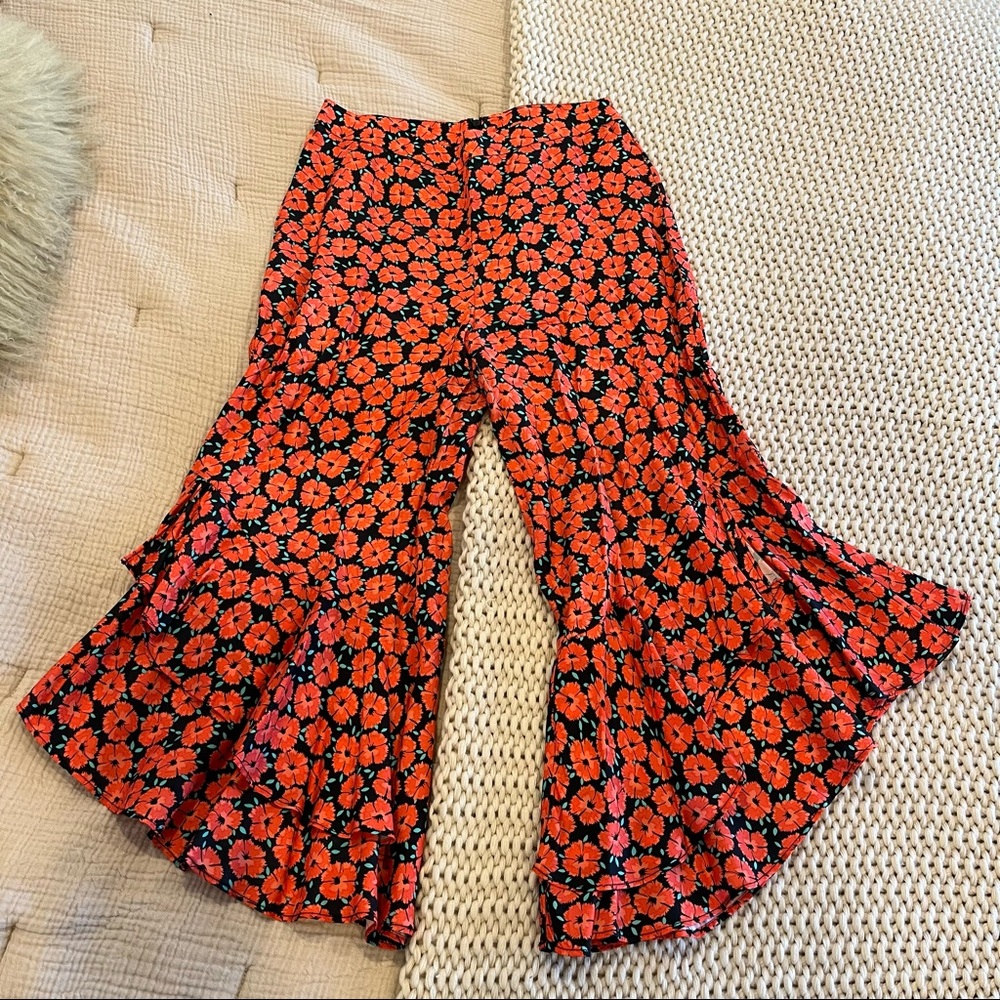 Anthropologie Red Poppy Flower Pants | Sz 4
